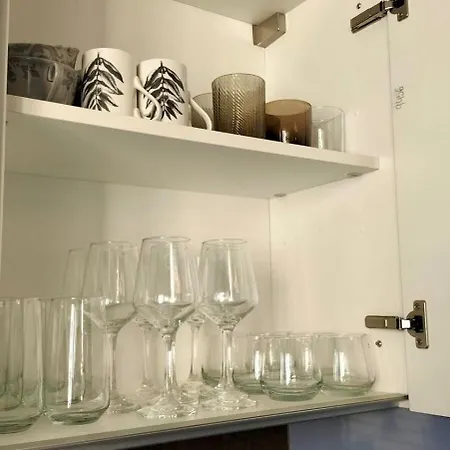 Aron Seaviews * Sliema