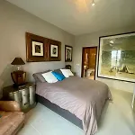 Aron Seaviews Apartman *