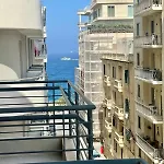 Aron Seaviews *