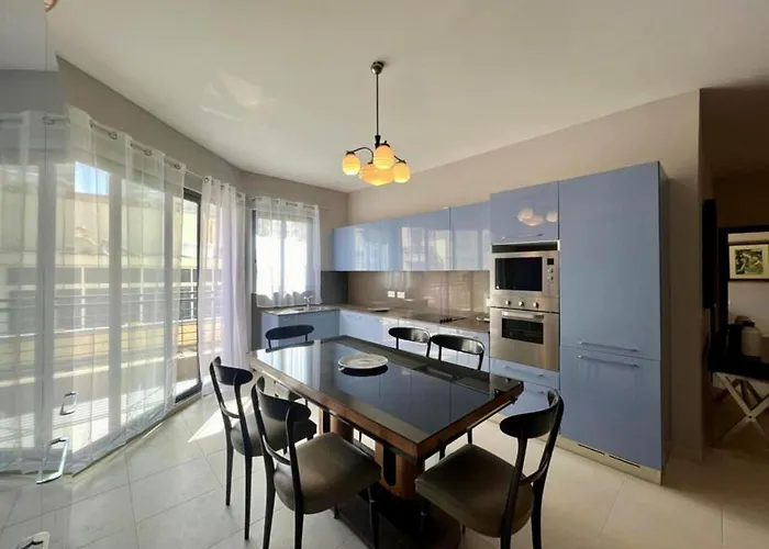 Aron Seaviews Apartment