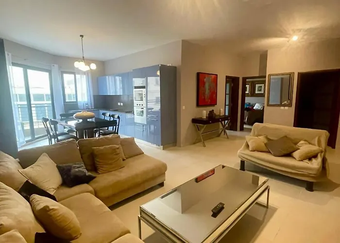 Aron Seaviews Apartment