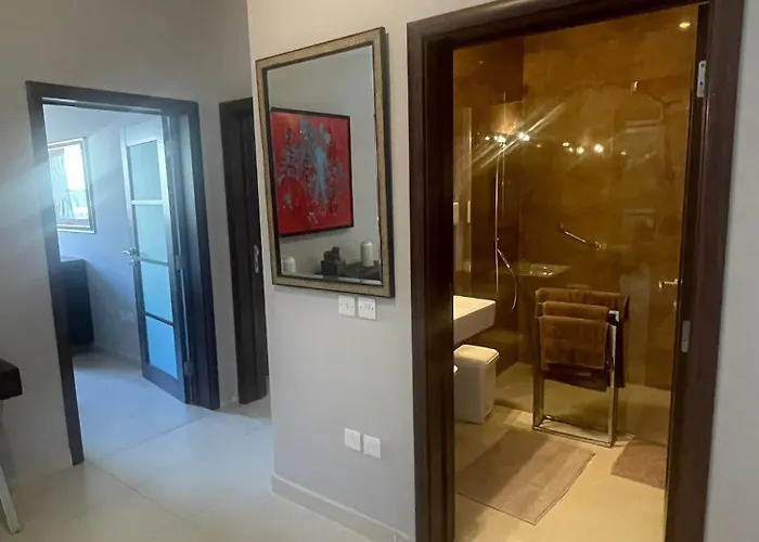 Aron Seaviews * Sliema